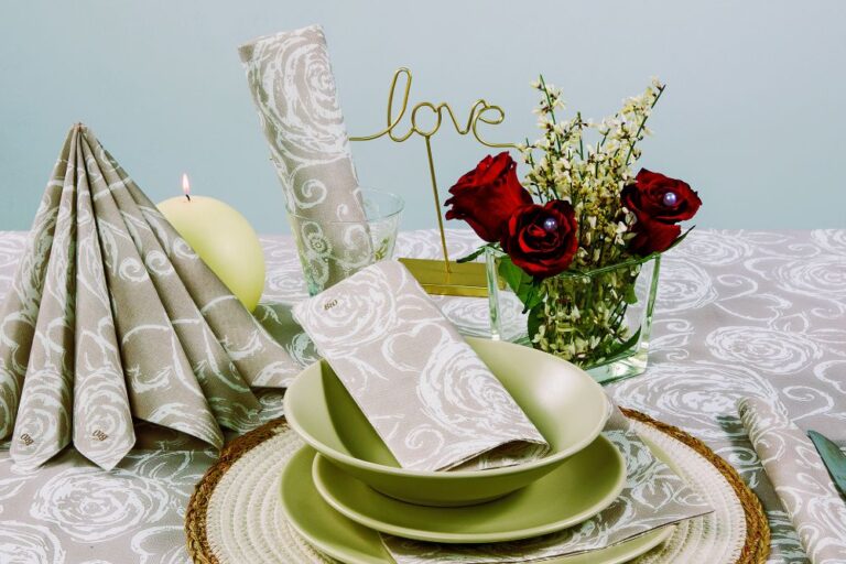 Coprimacchia per ristorante vendita ingrosso - Decoro Love